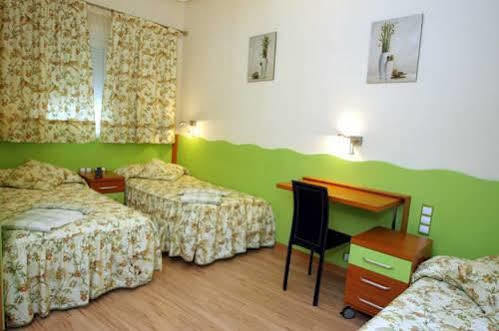 Hostal De La Torre Hostal Economico Βαγιαδολίδ Εξωτερικό φωτογραφία